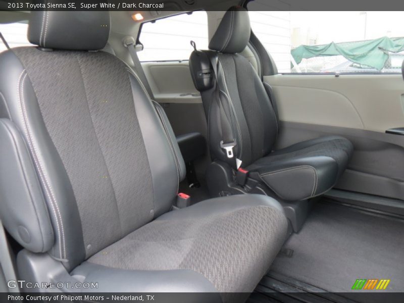 Super White / Dark Charcoal 2013 Toyota Sienna SE