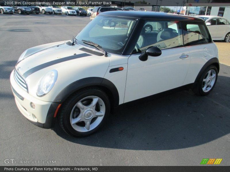 Pepper White / Black/Panther Black 2006 Mini Cooper Hardtop