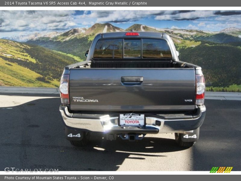 Magnetic Gray Metallic / Graphite 2014 Toyota Tacoma V6 SR5 Access Cab 4x4