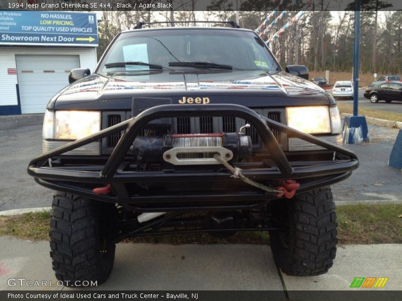 Black / Agate Black 1994 Jeep Grand Cherokee SE 4x4