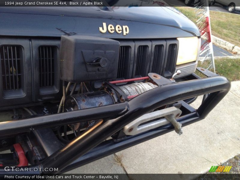 Black / Agate Black 1994 Jeep Grand Cherokee SE 4x4