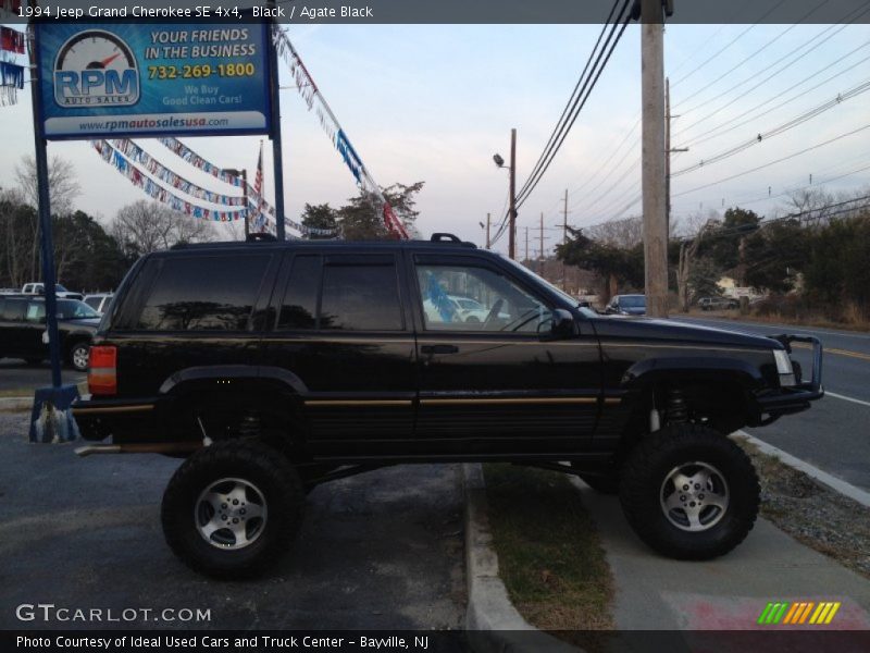 Black / Agate Black 1994 Jeep Grand Cherokee SE 4x4
