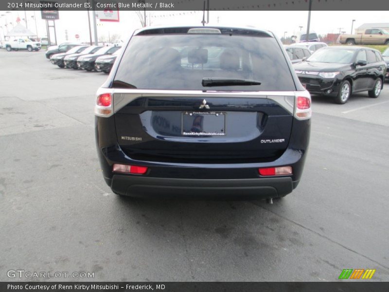 Cosmic Blue Metallic / Black 2014 Mitsubishi Outlander ES