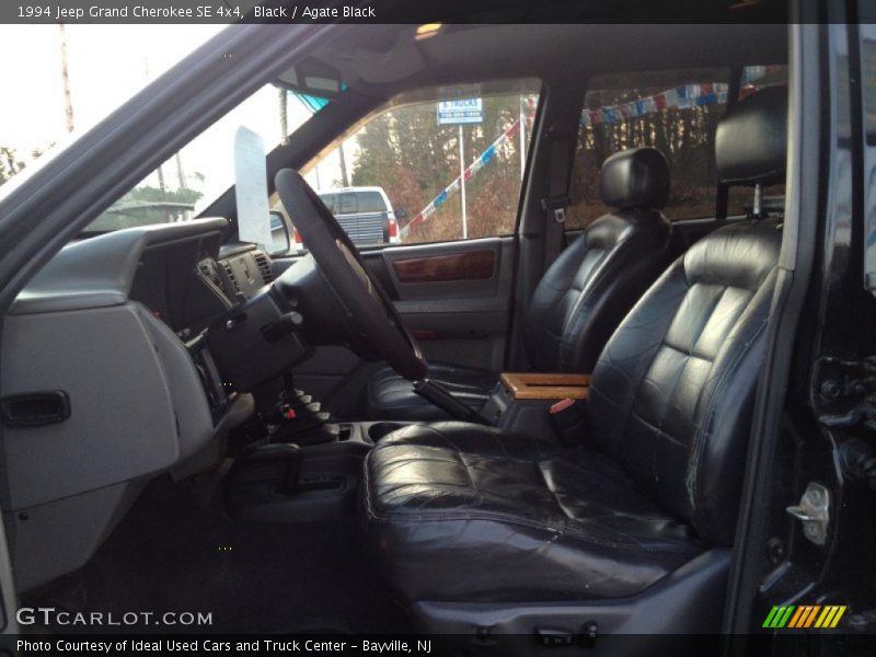 Black / Agate Black 1994 Jeep Grand Cherokee SE 4x4