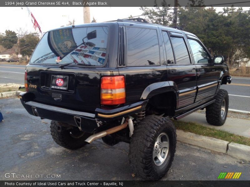 Black / Agate Black 1994 Jeep Grand Cherokee SE 4x4