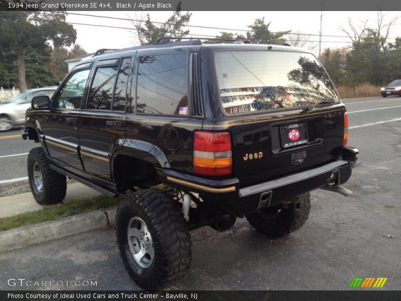 Black / Agate Black 1994 Jeep Grand Cherokee SE 4x4