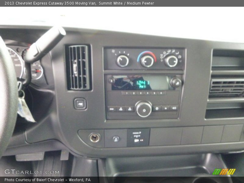 Summit White / Medium Pewter 2013 Chevrolet Express Cutaway 3500 Moving Van