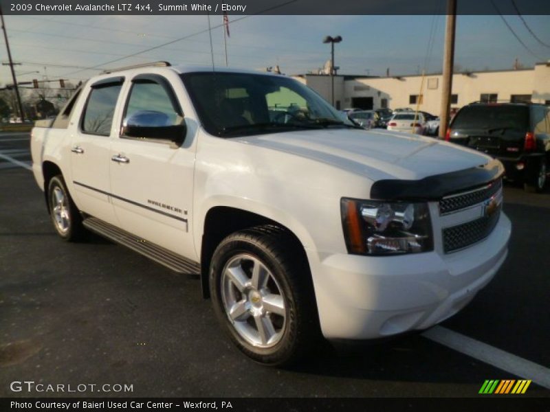 Summit White / Ebony 2009 Chevrolet Avalanche LTZ 4x4
