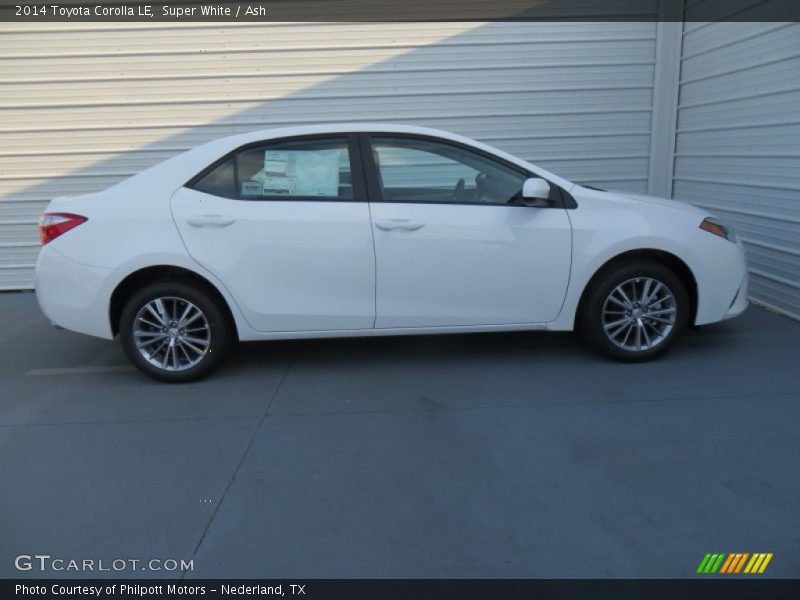 Super White / Ash 2014 Toyota Corolla LE