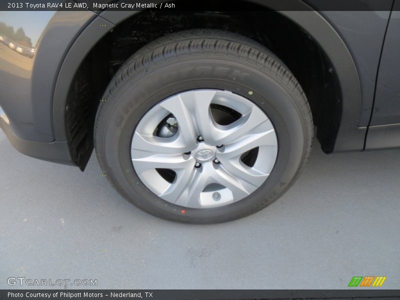 Magnetic Gray Metallic / Ash 2013 Toyota RAV4 LE AWD