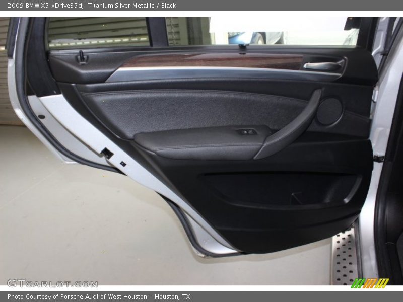 Titanium Silver Metallic / Black 2009 BMW X5 xDrive35d
