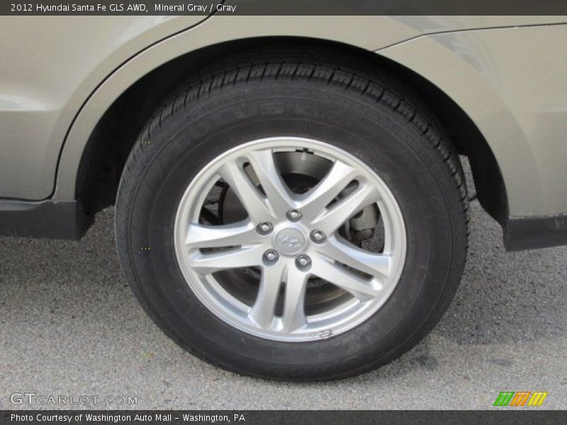 Mineral Gray / Gray 2012 Hyundai Santa Fe GLS AWD