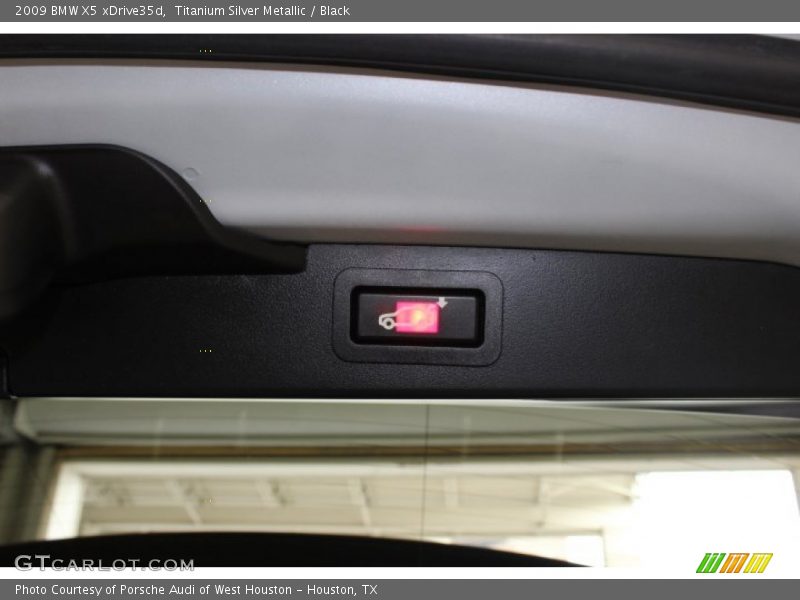 Titanium Silver Metallic / Black 2009 BMW X5 xDrive35d
