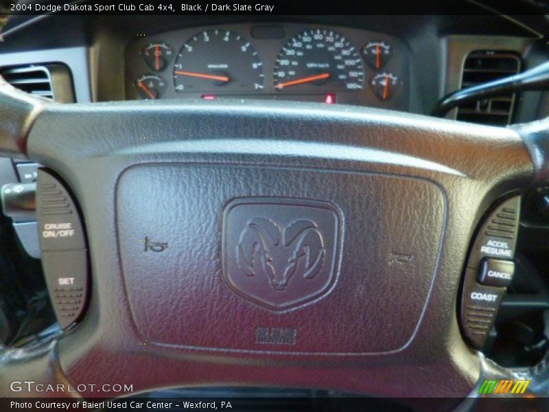 Black / Dark Slate Gray 2004 Dodge Dakota Sport Club Cab 4x4