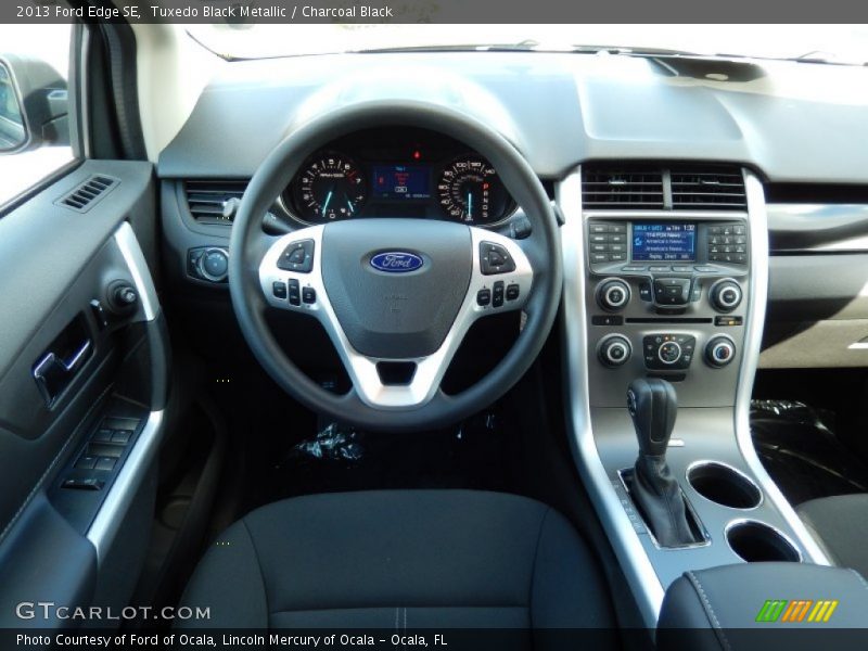 Tuxedo Black Metallic / Charcoal Black 2013 Ford Edge SE