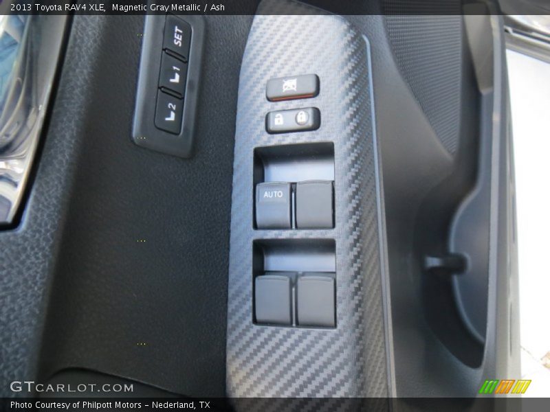 Magnetic Gray Metallic / Ash 2013 Toyota RAV4 XLE