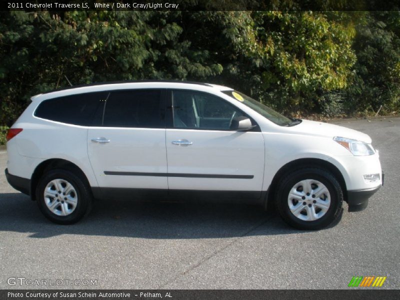 White / Dark Gray/Light Gray 2011 Chevrolet Traverse LS