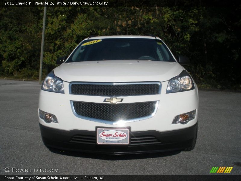 White / Dark Gray/Light Gray 2011 Chevrolet Traverse LS