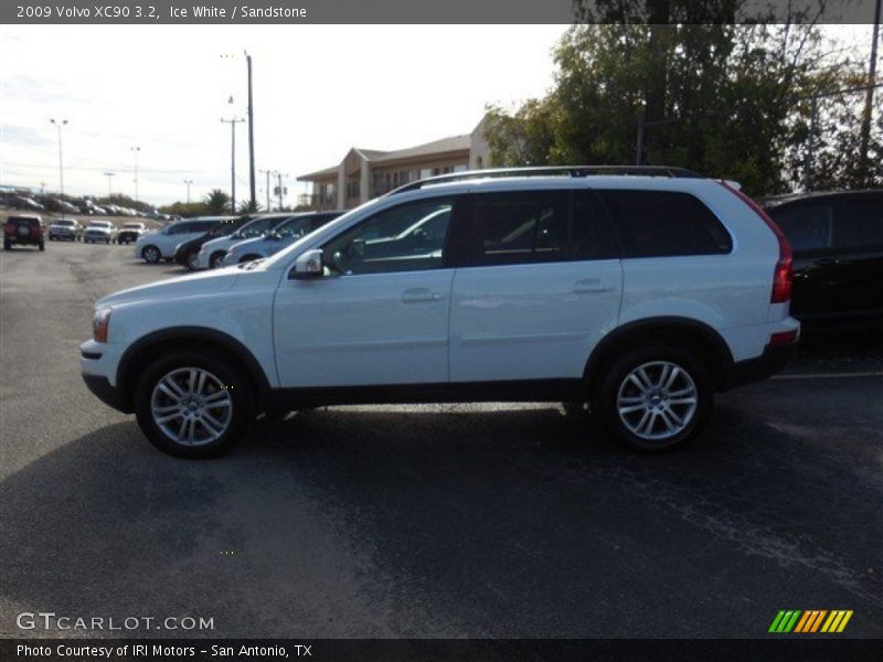 Ice White / Sandstone 2009 Volvo XC90 3.2