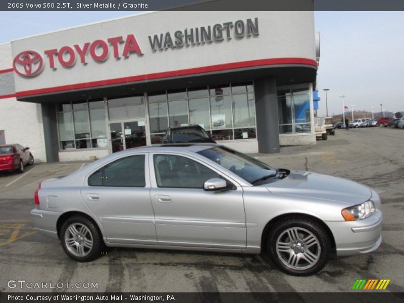 Silver Metallic / Graphite 2009 Volvo S60 2.5T