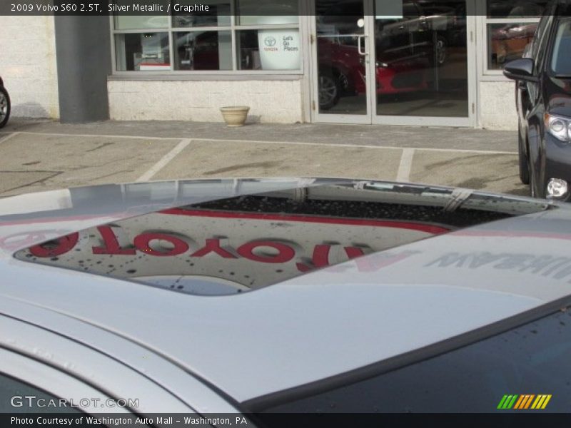 Silver Metallic / Graphite 2009 Volvo S60 2.5T