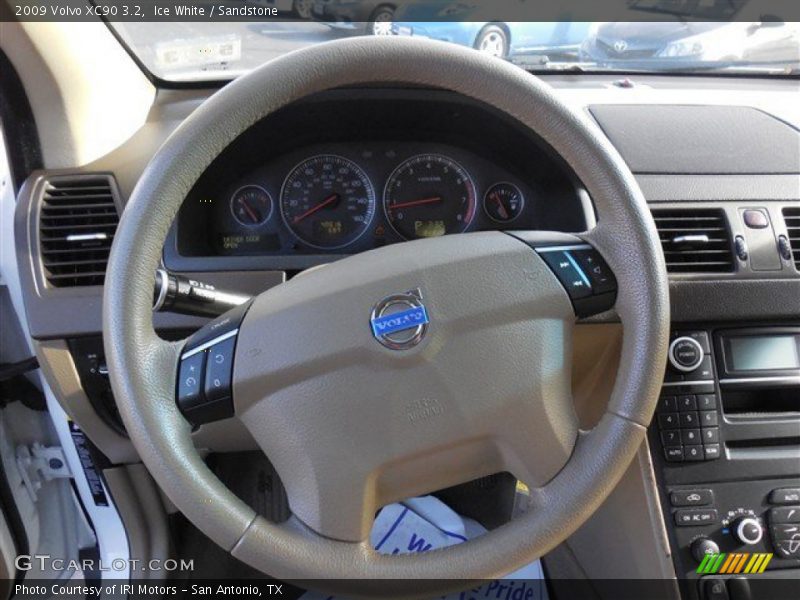 Ice White / Sandstone 2009 Volvo XC90 3.2