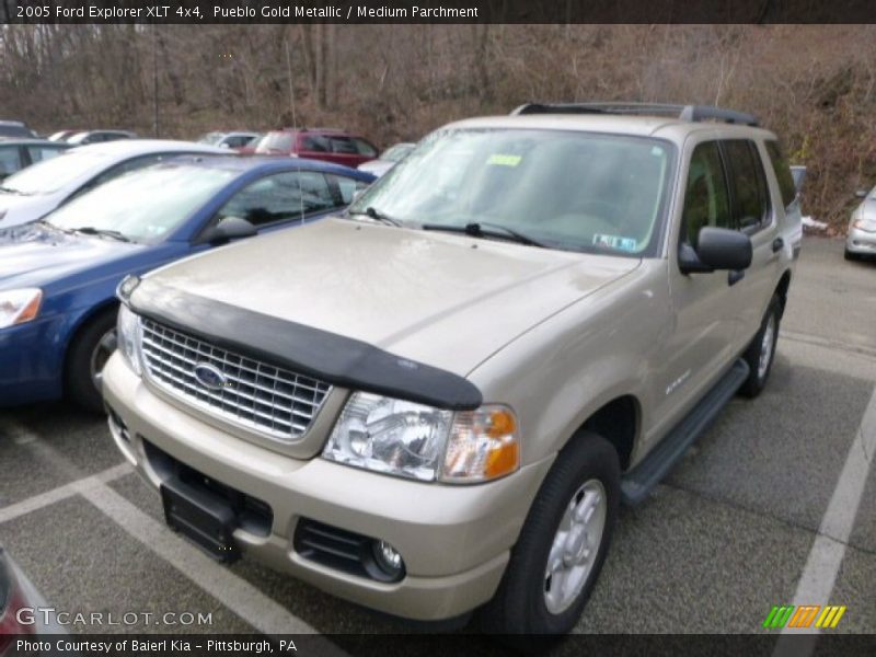 Pueblo Gold Metallic / Medium Parchment 2005 Ford Explorer XLT 4x4