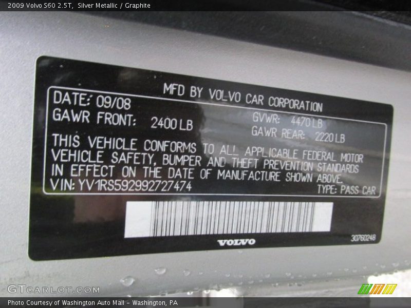 Silver Metallic / Graphite 2009 Volvo S60 2.5T