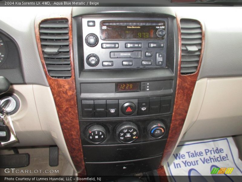 Aqua Blue Metallic / Beige 2004 Kia Sorento LX 4WD