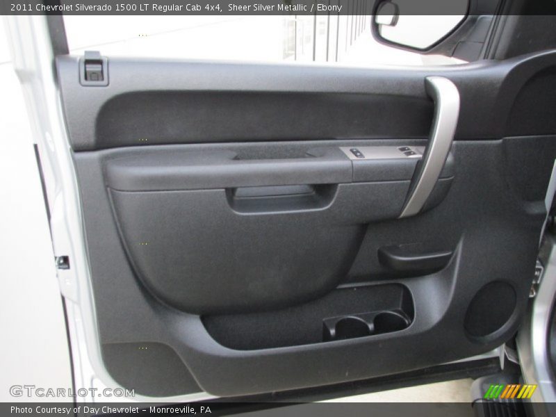 Sheer Silver Metallic / Ebony 2011 Chevrolet Silverado 1500 LT Regular Cab 4x4