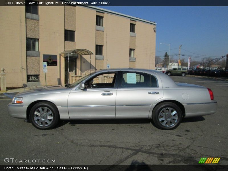 Light Parchment Gold / Black 2003 Lincoln Town Car Signature