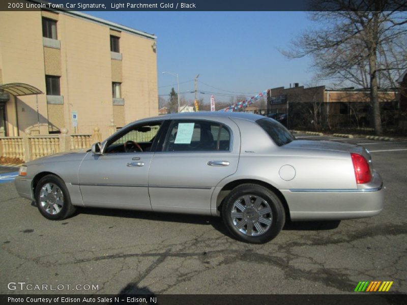 Light Parchment Gold / Black 2003 Lincoln Town Car Signature