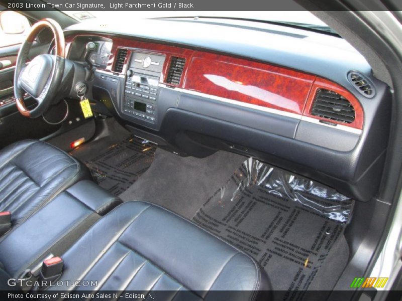Light Parchment Gold / Black 2003 Lincoln Town Car Signature