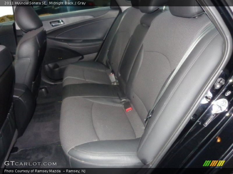 Midnight Black / Gray 2011 Hyundai Sonata SE