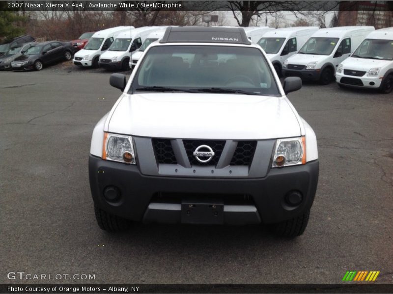 Avalanche White / Steel/Graphite 2007 Nissan Xterra X 4x4
