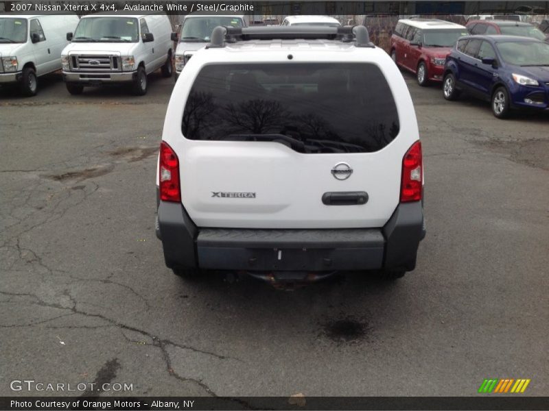 Avalanche White / Steel/Graphite 2007 Nissan Xterra X 4x4