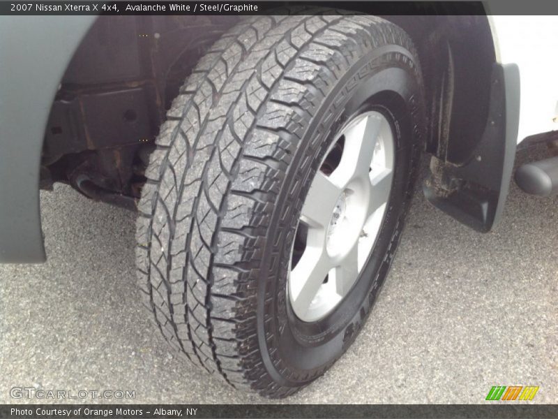 Avalanche White / Steel/Graphite 2007 Nissan Xterra X 4x4
