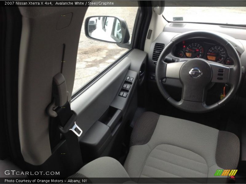 Avalanche White / Steel/Graphite 2007 Nissan Xterra X 4x4
