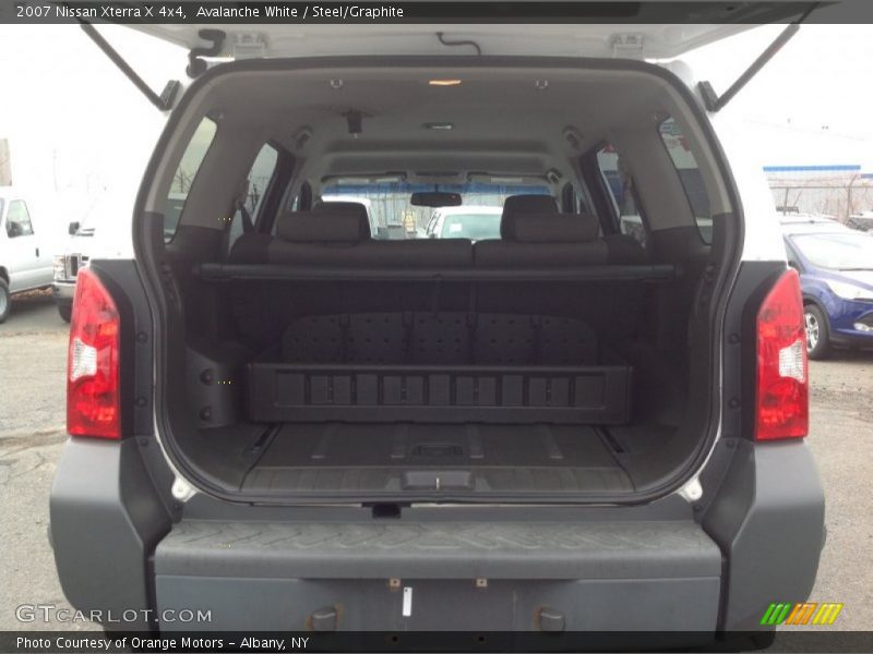 Avalanche White / Steel/Graphite 2007 Nissan Xterra X 4x4