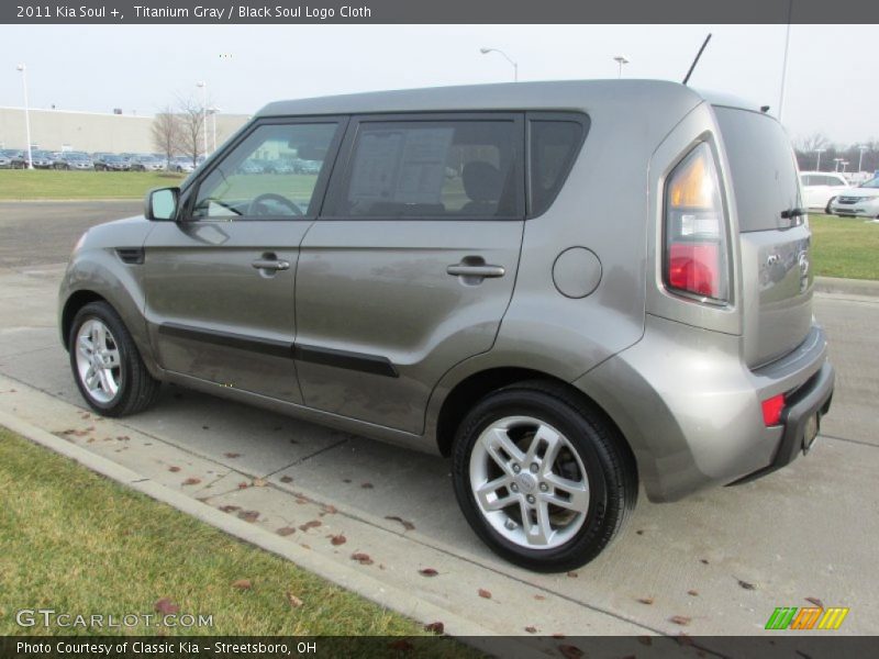 Titanium Gray / Black Soul Logo Cloth 2011 Kia Soul +