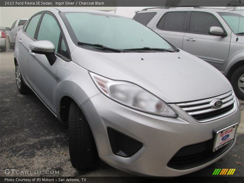 Ingot Silver / Charcoal Black 2013 Ford Fiesta SE Sedan