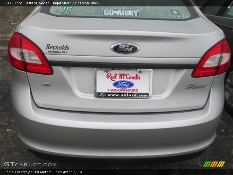 Ingot Silver / Charcoal Black 2013 Ford Fiesta SE Sedan