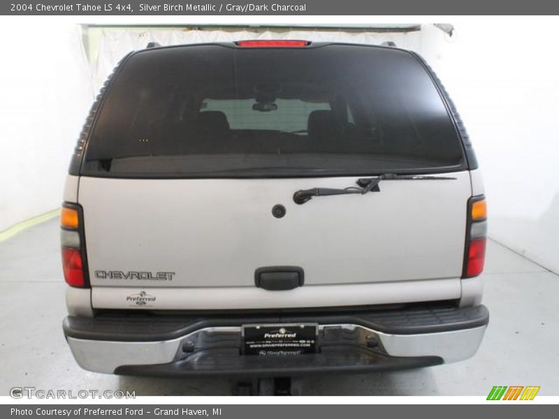 Silver Birch Metallic / Gray/Dark Charcoal 2004 Chevrolet Tahoe LS 4x4