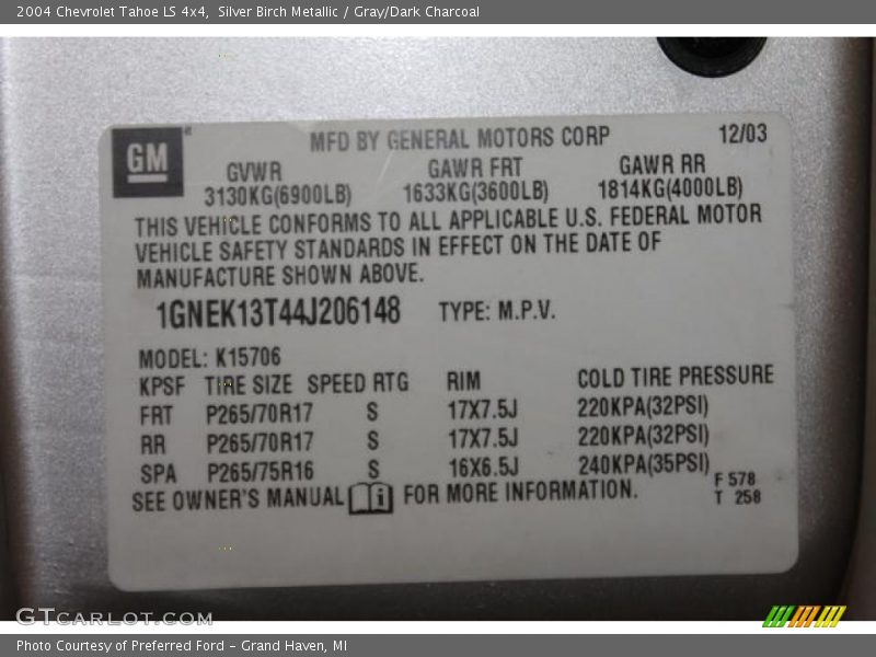 Silver Birch Metallic / Gray/Dark Charcoal 2004 Chevrolet Tahoe LS 4x4