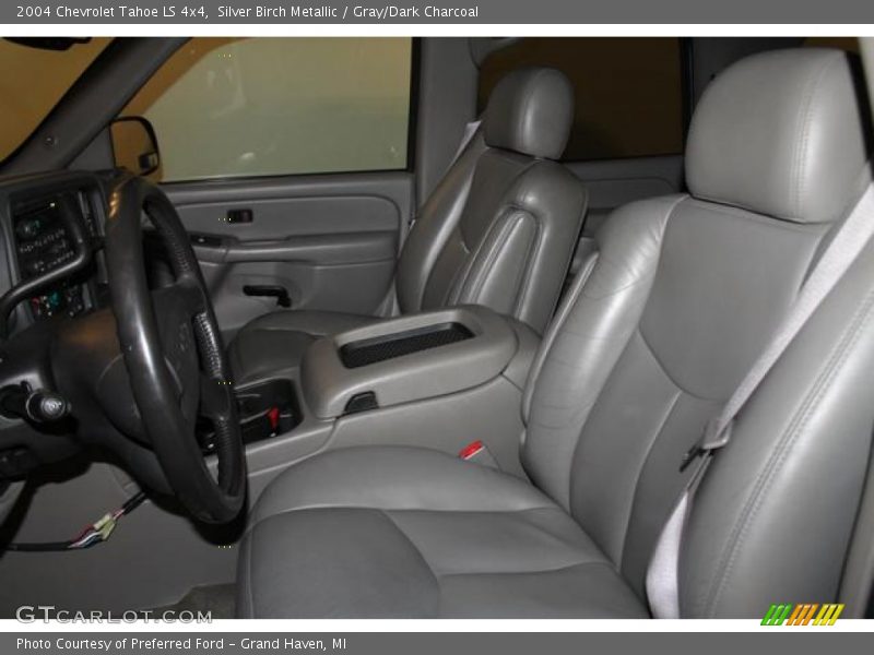 Silver Birch Metallic / Gray/Dark Charcoal 2004 Chevrolet Tahoe LS 4x4