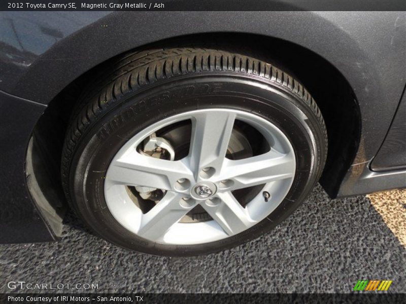Magnetic Gray Metallic / Ash 2012 Toyota Camry SE