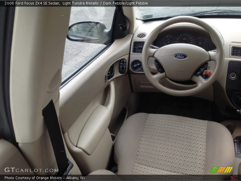 Light Tundra Metallic / Dark Pebble/Light Pebble 2006 Ford Focus ZX4 SE Sedan