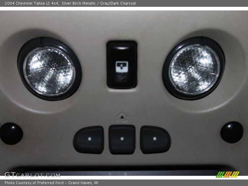 Silver Birch Metallic / Gray/Dark Charcoal 2004 Chevrolet Tahoe LS 4x4