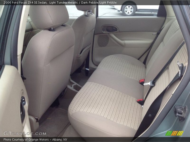 Light Tundra Metallic / Dark Pebble/Light Pebble 2006 Ford Focus ZX4 SE Sedan