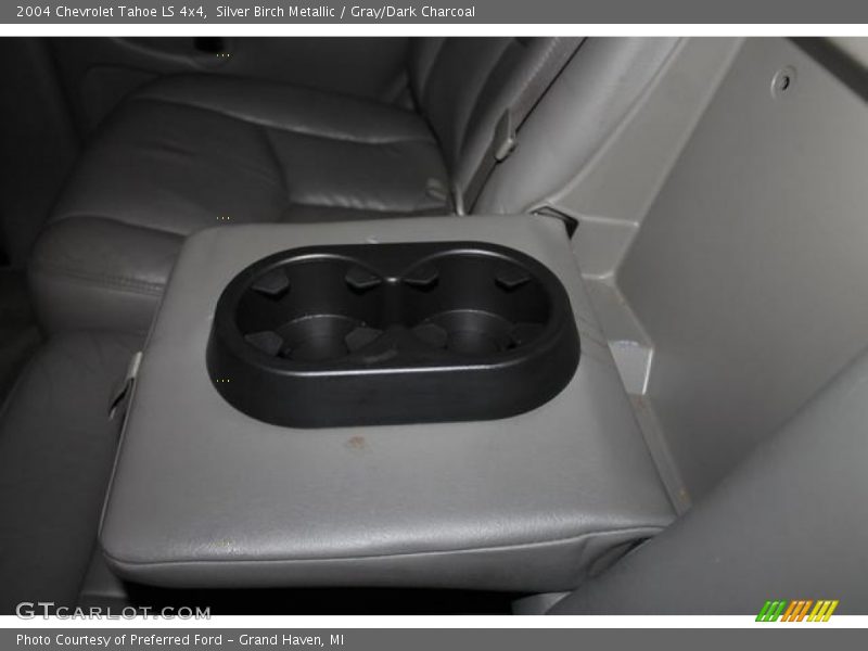Silver Birch Metallic / Gray/Dark Charcoal 2004 Chevrolet Tahoe LS 4x4